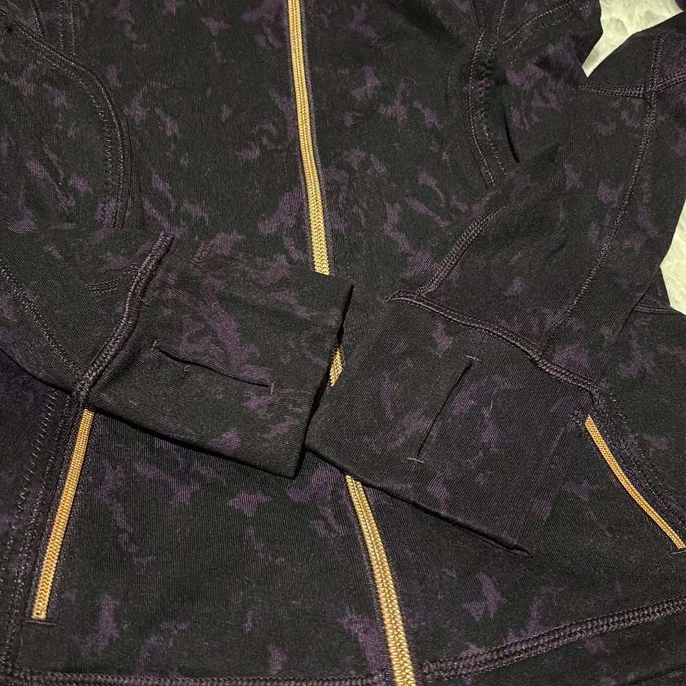Lululemon Forme Jacket II *Textured - Picture 3 of 4